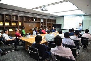 《经济新常态与企业转型变革创新》